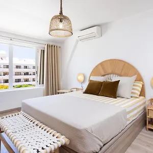 https://classbnb-villa-di-design-a-las-americas.in-canary-islands.com